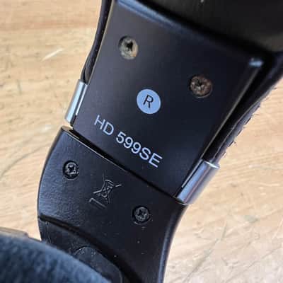 Sennheiser HD 599 SE Open Back Headphones image 10