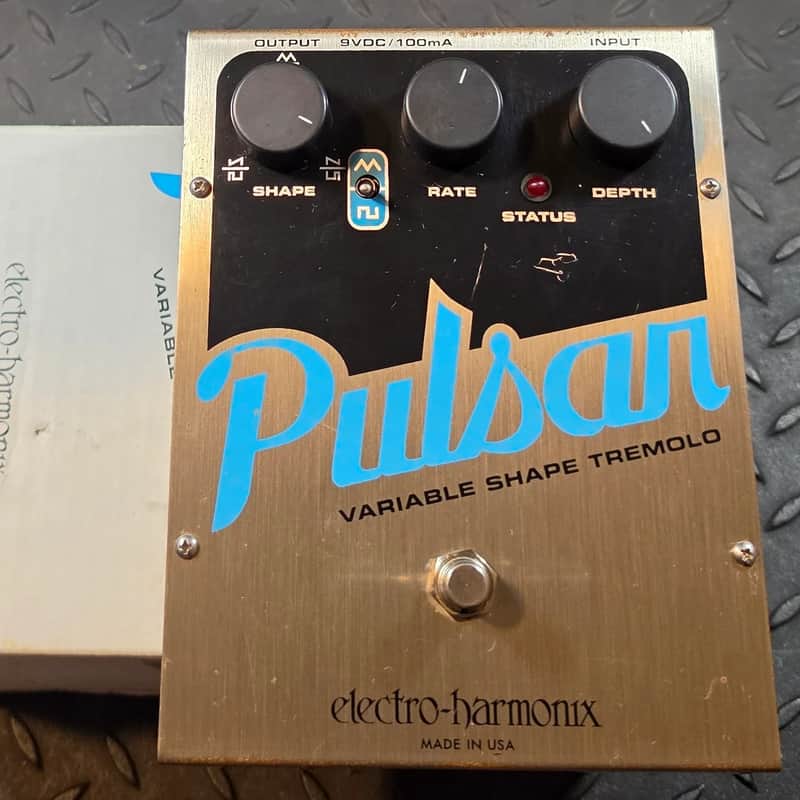 Electro-Harmonix Pulsar