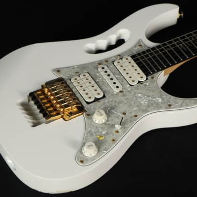 Ibanez Steve Vai Owned/Signed JEM JEM7V-WH White Electric Guitar w/ OHSC LI Practice Guitar image 4