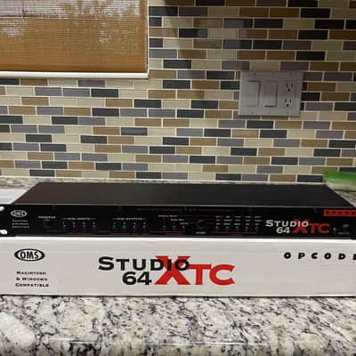 Opcode STUDIO 64 XTC mid-90s - Black image 1
