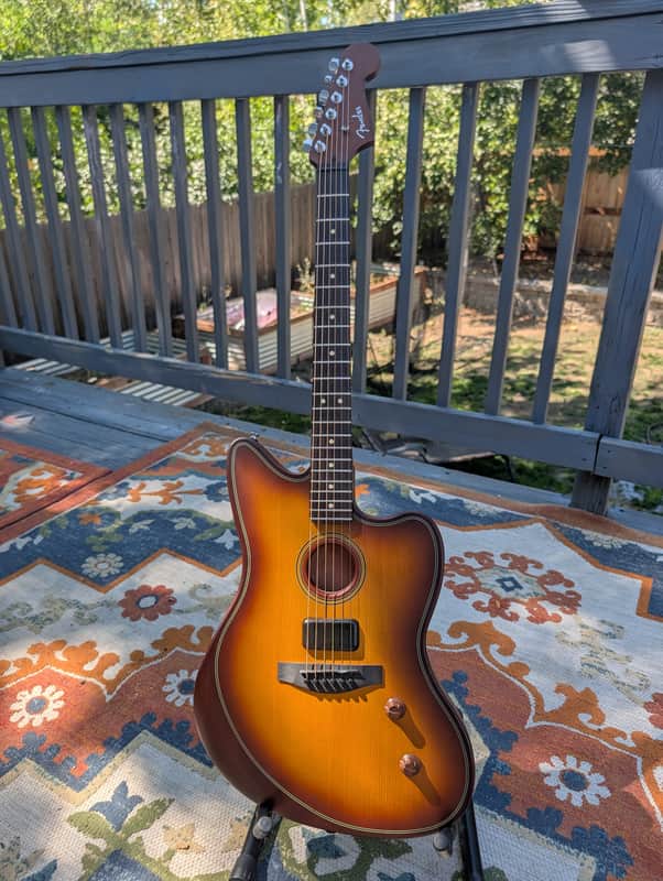 Fender Acoustasonic Standard Jazzmaster 2025 - Present - Honey Burst