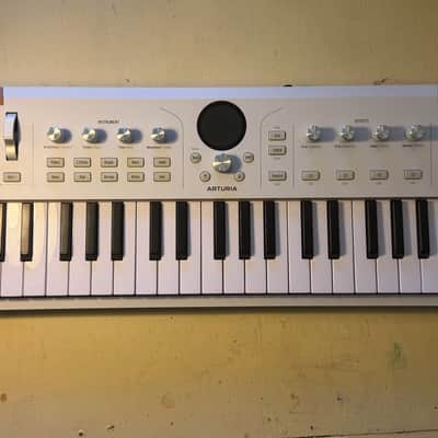 Arturia AstroLab 37-Key Stage Keyboard 2025 - Present - White image 3