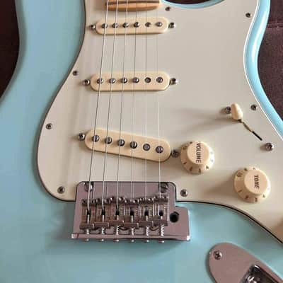Fender Stratocaster American Professional FSR 2018 - Daphne Blue image 3