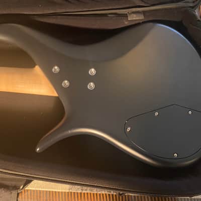 F Bass BN4 2018 Black Satin Bild 5