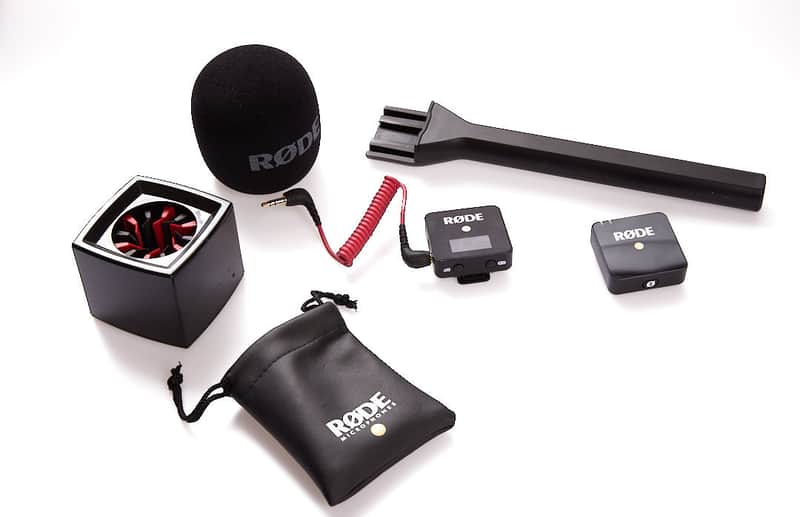 Rode Wireless GO lav mic system transmitter and receiver and Handheld Interview Go Adapter image 1