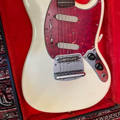 Fender Mustang Guitar with Rosewood Fretboard 1964 - 1969 - Olympic White image 2
