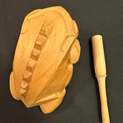 Handmade 7" Frog Guiro Scraper Rasper, Rhythm Fusion, with Beater-MINT image 2