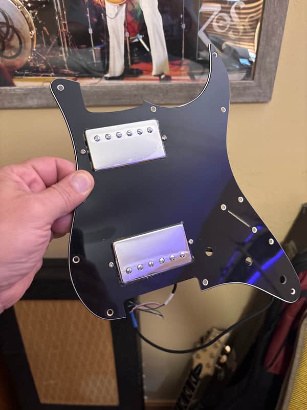 Fender Musiclilly Humbuckers 2020โs - Black/Chrome image 1