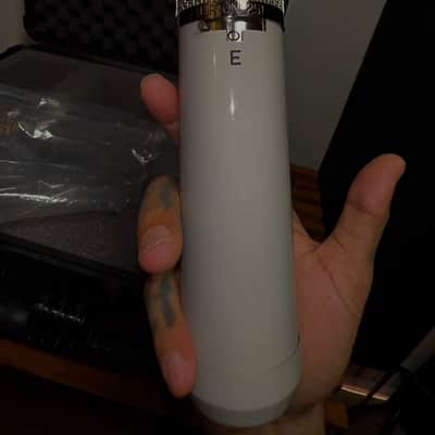 Upton Microphones 251 Large Diaphragm Multipattern Tube Condenser Microphone 2026 - Mint Green image 7