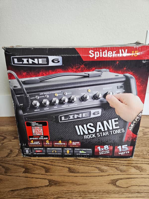 Line 6 Spider IV 15 15-Watt 1x8" Digital Modeling Guitar Practice Amp 2009 - 2016 - Black image 1