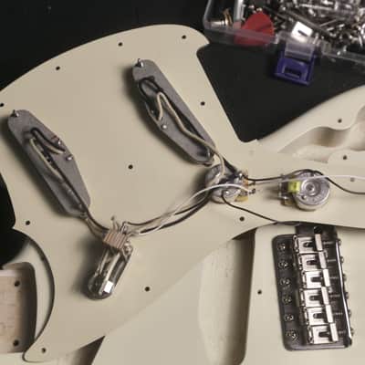Fender Mustang Char Signature, MADE IN JAPAN 2023 - Olympic White image 9