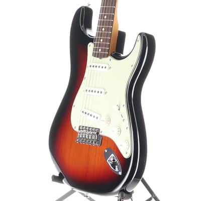 Fender Vintera II '60s Stratocaster, 3-Color Sunburst, Stage Ready (P10)(14480) (14480) image 3