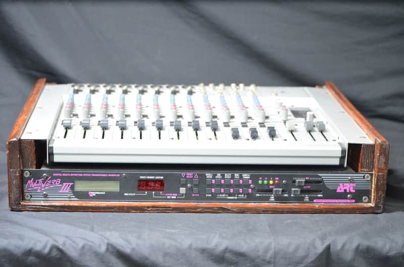 Behringer Eurorack MX2004A 20-Channel Mic / Line Mixer | Reverb