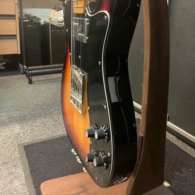 Squier Vintage Modified Telecaster Custom 2013 - 2019 - 3-Color Sunburst image 3