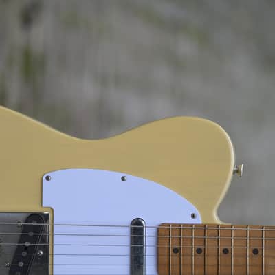Fender Limited Edition Vintera II Road Worn '60s Telecaster - Blonde image 4