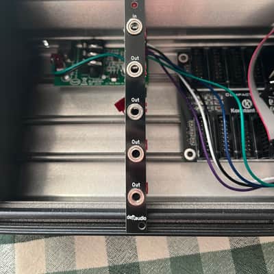 Deft Audio MIDI TRS Thru 1in -> 4out midithru 2hp Eurorack Module image 1