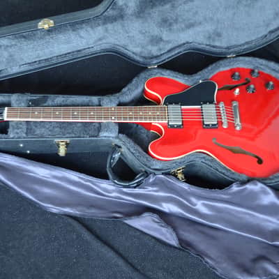 WEEKEND DEAL Gibson ES-335 made in USA 2006*20 years old semi acoustic in mint condition/one owner/frets 100%*lightweight=3,6kg*this beauty sounds/plays/looks really great*Gibson case made in Canada/not China*3290€ Bild 22