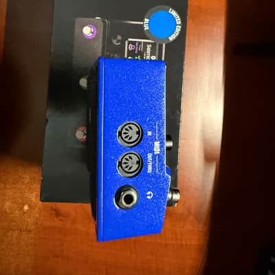 Line 6 HX Stomp Limited Edition 2010s - Lightning Blue image 3