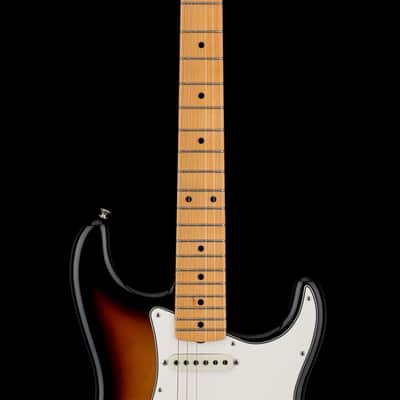 Fender Custom Shop Vintage Custom '62 Stratocaster NOS (2019) - 3-Color Sunburst #98874 with Original Hard Case image 5