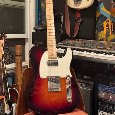 Fender American Performer Telecaster Hum with Maple Fretboard 2018 - Present - 3-Tone Sunburst image 1