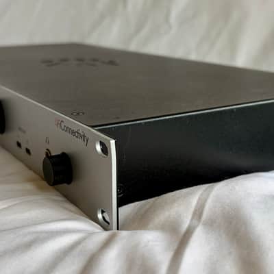 iConnectivity PLAYAUDIO1U Audio and MIDI Interface for Live Performance image 5