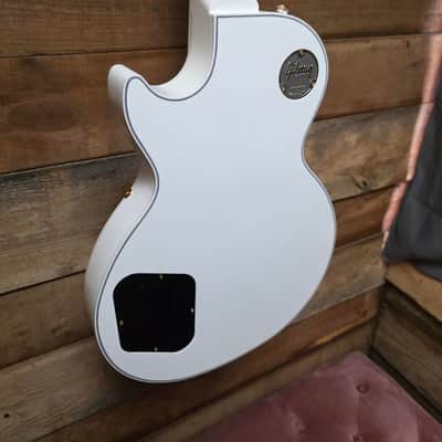Gibson Custom Les Paul Custom Electric Guitar - Alpine White image 17