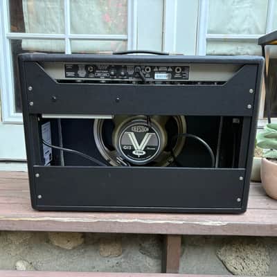 Fender '68 Custom Deluxe Reverb 2-Channel 22-Watt 1x12" Guitar Combo 2013 - Present - Black Tube Amp Clean Low Hours image 5