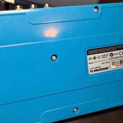 TC Electronic Flashback X4 Delay & Looper 2011 - 2019 - Blue image 3