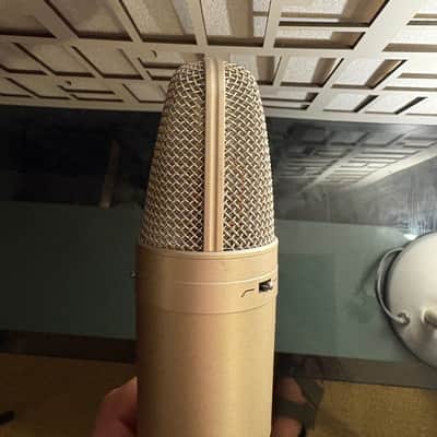 Behringer B-2 Pro Multipattern Large Diaphragm Condenser Microphone 2001 - Present - Standard image 7