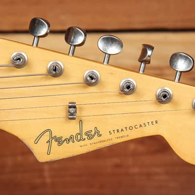 Fender HEAVY Relic CLASSIC SERIES 60s STRATOCASTER Road Worn White Strat 06667 image 11