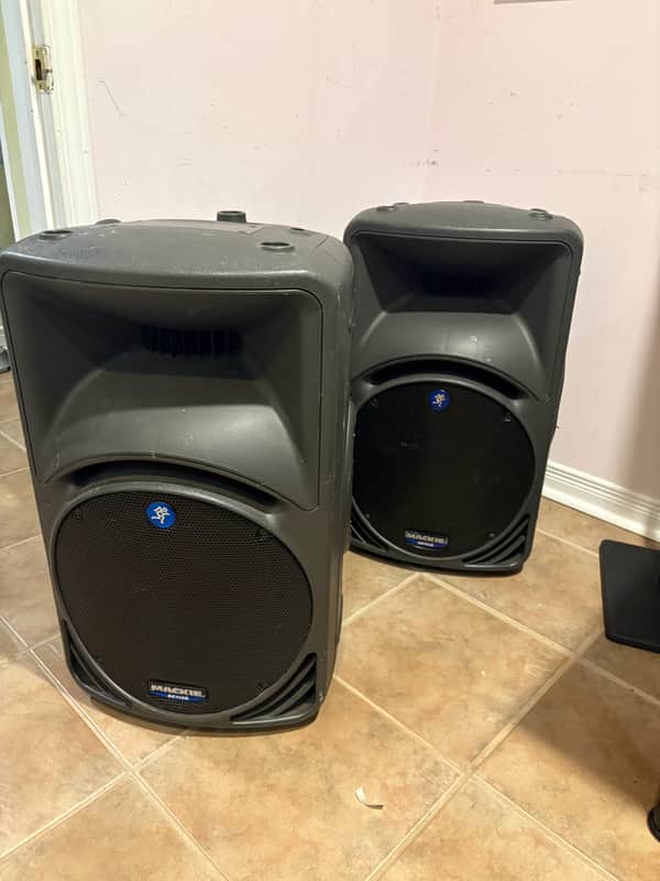 Mackie SRM450v2 12" 2-Way Powered Loudspeaker (Pair)