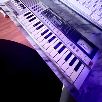 Casio PT-50 31-Key Mini Synthesizer 1980s - Silver
