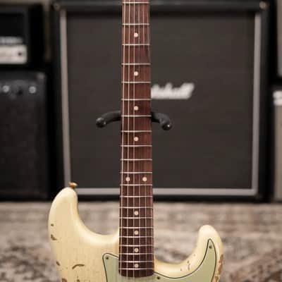 Fender Custom Shop 1962 Stratocaster Heavy Relic Electric Guitar - Vintage White with Hardshell Case image 4