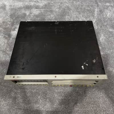 Fostex RD-8 – Digital Multitrack Recorder w/ Model 8312 Remote Control – Good image 5