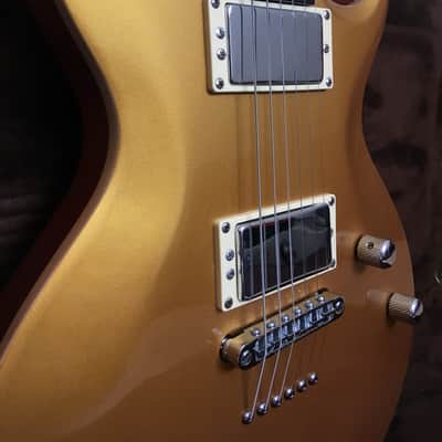 Carvin California Single Cut Goldtop w./ original tweed case, les paul style image 12