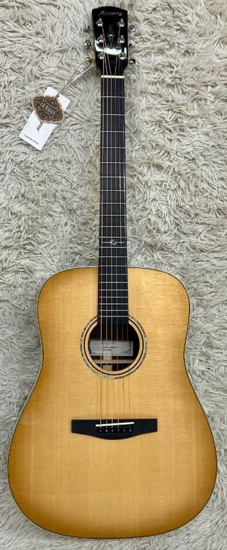 Alvarez Laureate LD70e Daybreak Acoustic Electric Guitar w/AFC30 Case - B-Stock image 1