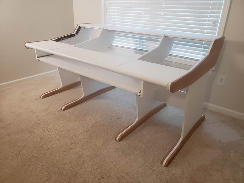 Buso Audio Midas M32 Workstation Desk 2021 - White/Beech image 1