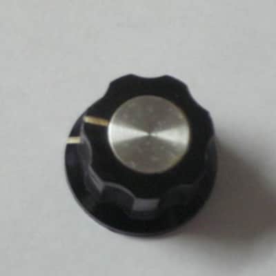 ONE used Toya B-1122 Vintage Boss Pedal Replacement KNOB, JAPAN, 1980s, fits split shaft pot - for OD1,DM2,PH1,CE2&more [NO pot/NO pedal(s)] black hard plastic, top side has silver colored reflector, 1 set screw, center under-side is brass color metal image 18