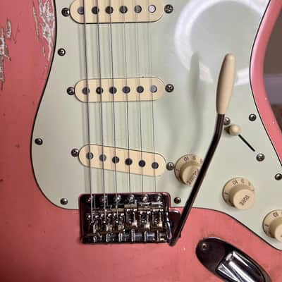 Fender Stratocaster Shell Pink Relic MJT image 5
