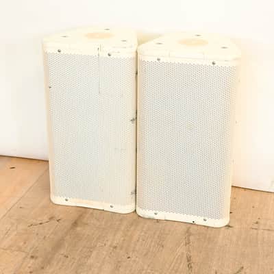 QSC AP-5102 2-Way Acoustic Performance Loudspeaker - White (PAIR) CG01SGJ image 1