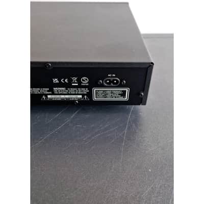 Yamaha CD-S303 - CD Players - Excellent w/ Original Box image 12