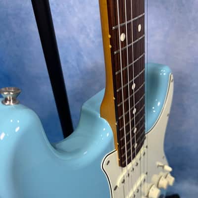 2018 Fender Japan Traditional 60s Stratocaster Sonic Blue, MIJ image 6