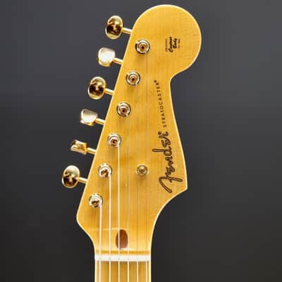 Fender Custom Shop Limited Edition 1954 Hardtail Stratocaster DLX Closet Classic 1-Piece Quartersawn Maple Neck Fingerboard Super/Super Faded Aged Shell Pink image 5