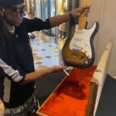 Fender 50s Reissue Stratocaster Signed by Nile Rodgers THE HITMAKER 1983 - Sunburst image 16
