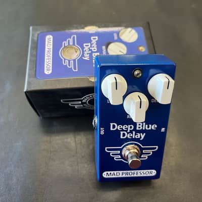 Mad Professor Deep Blue Delay Handwired | Reverb