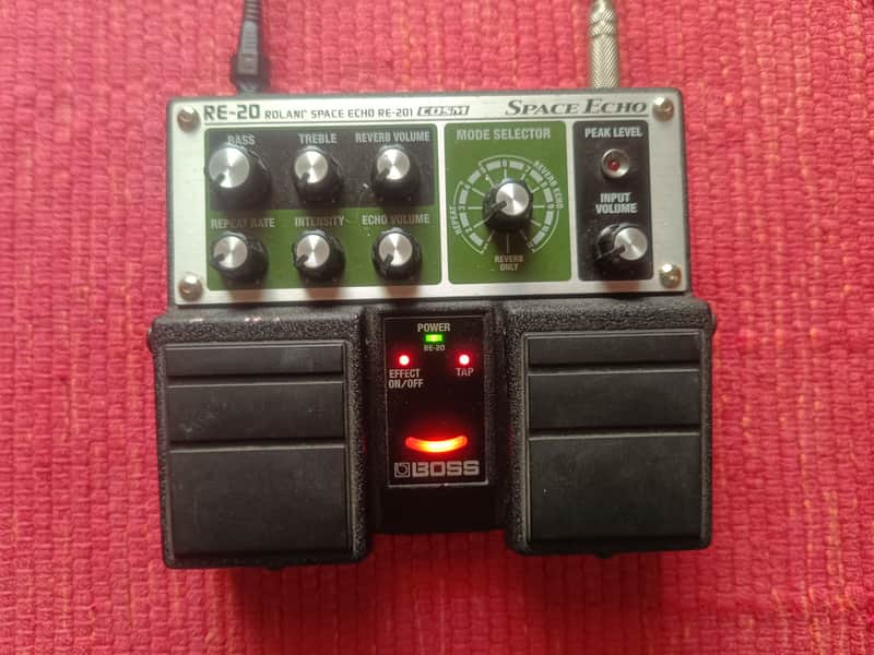 Boss RE-20 Space Echo