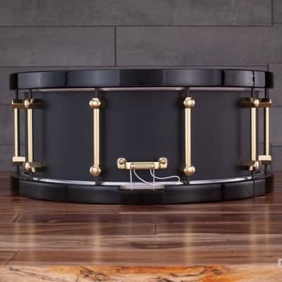 NOBLE & COOLEY 14 X 6 ALLOY CAST ALUMINIUM SNARE DRUM, BLACK WITH WOOD HOOPS image 9