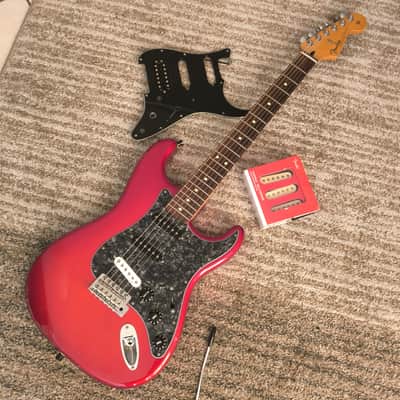 Fender Standard Stratocaster FSR with Rosewood Fretboard 2009 - 2017 - Candy Apple Red Burst with Locking Tuners and Upgraded Pick-ups image 2