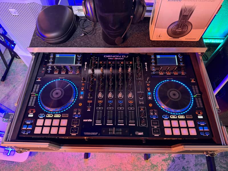 Denon MCX8000 4-Channel Pro DJ Player / Controller with Case image 1