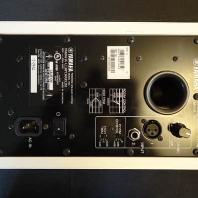 Yamaha HS5 W Powered Studio Monitor - White - Working image 6